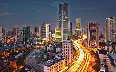 中国城市夜经济影响力报告发布 青岛囊括三项大奖成唯一满贯城市